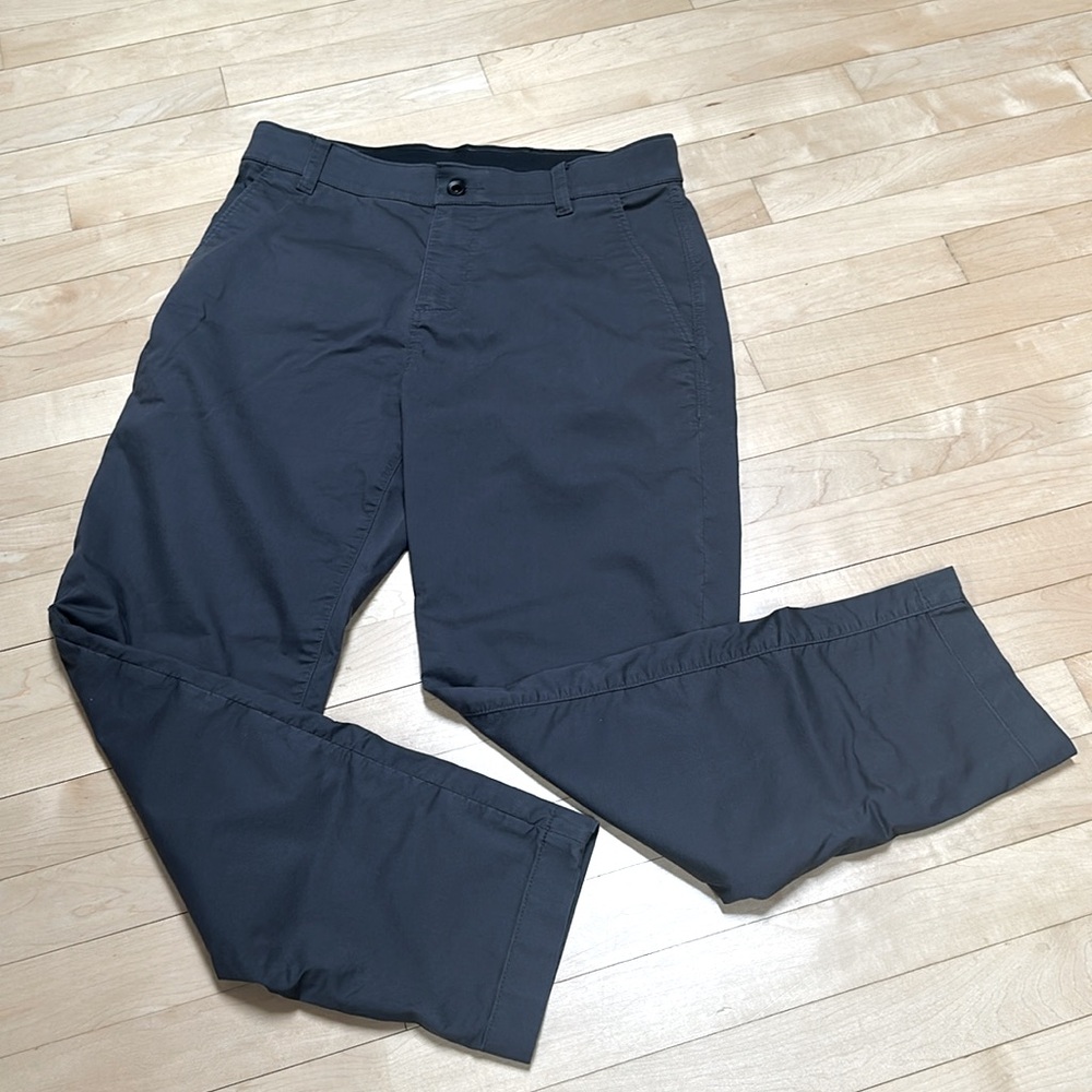 Nike Golf Dri-Fit men’s gray golf pants